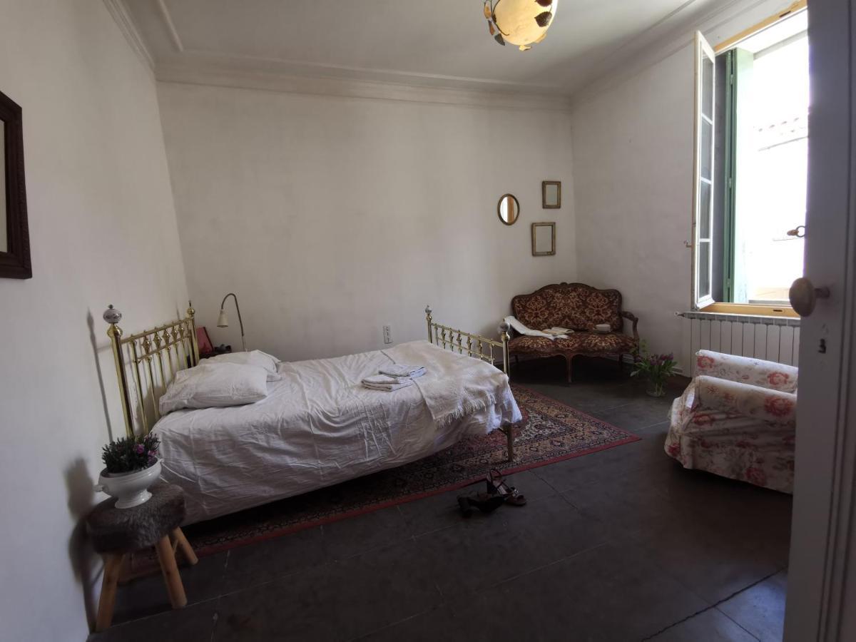 Vergèze La Taniere 16 Couchagesヴィラ エクステリア 写真